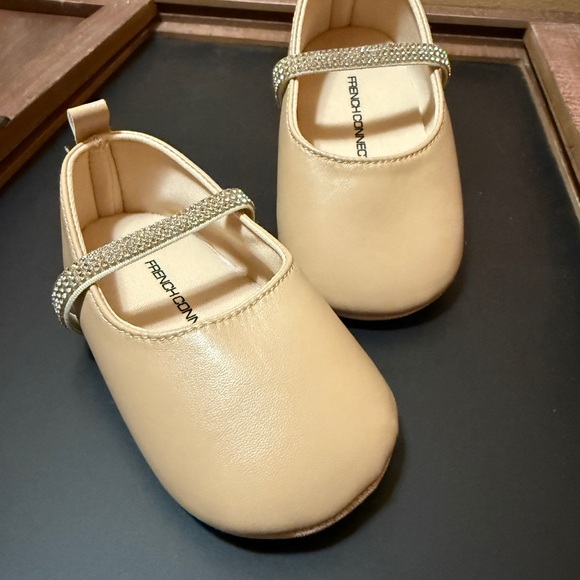 French Connection Baby Flat Walker Fashion Shoes Tan beaded strap Size 3, 4 NWT - Picture 4 of 6